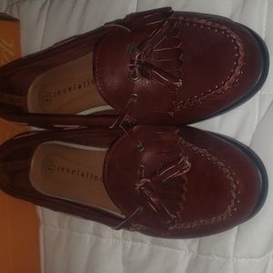 Revelations size 7.5